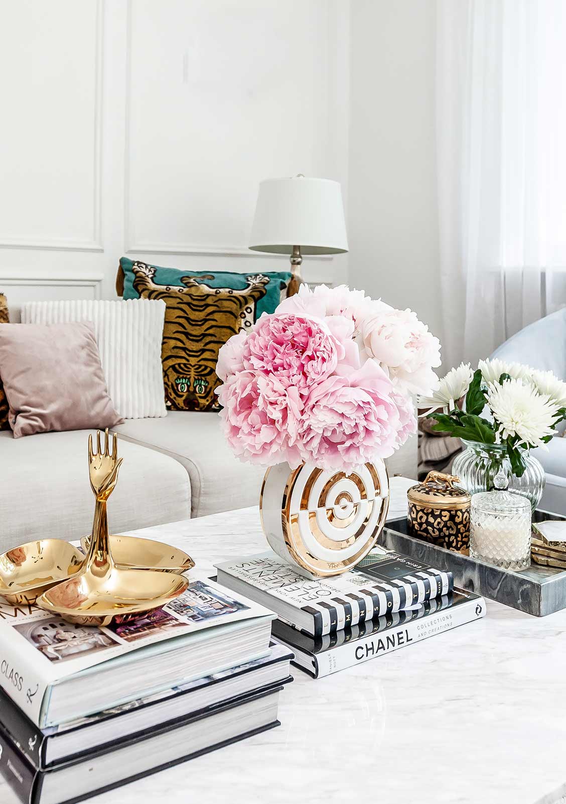 How to Style A Coffee Table - EditionNoire